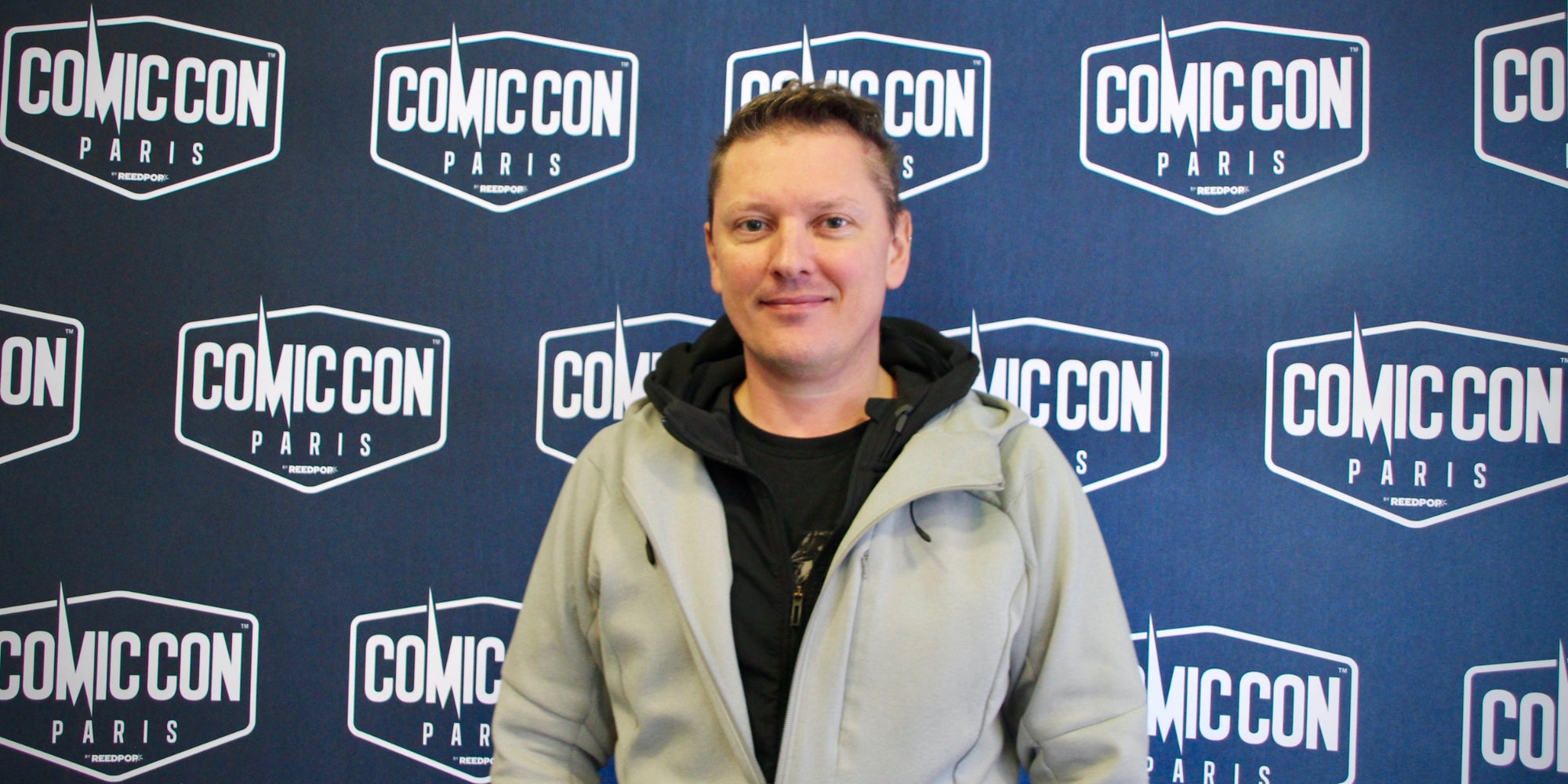 Aleksi Briclot, concept artist pour les studios Marvel, au Comic Con Paris 2019.