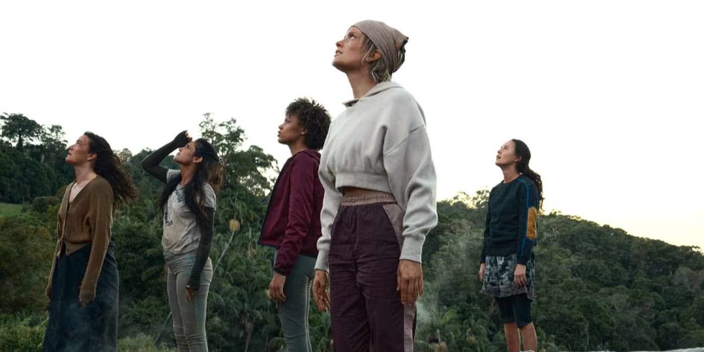 Sarah Pidgeon (Leah), Sophia Ali (Fatin), Reign Edwards (Rachel), Mia Healey (Shelby) et Erana James (Toni), bientôt de retour dans la saison 2 de "The Wilds".