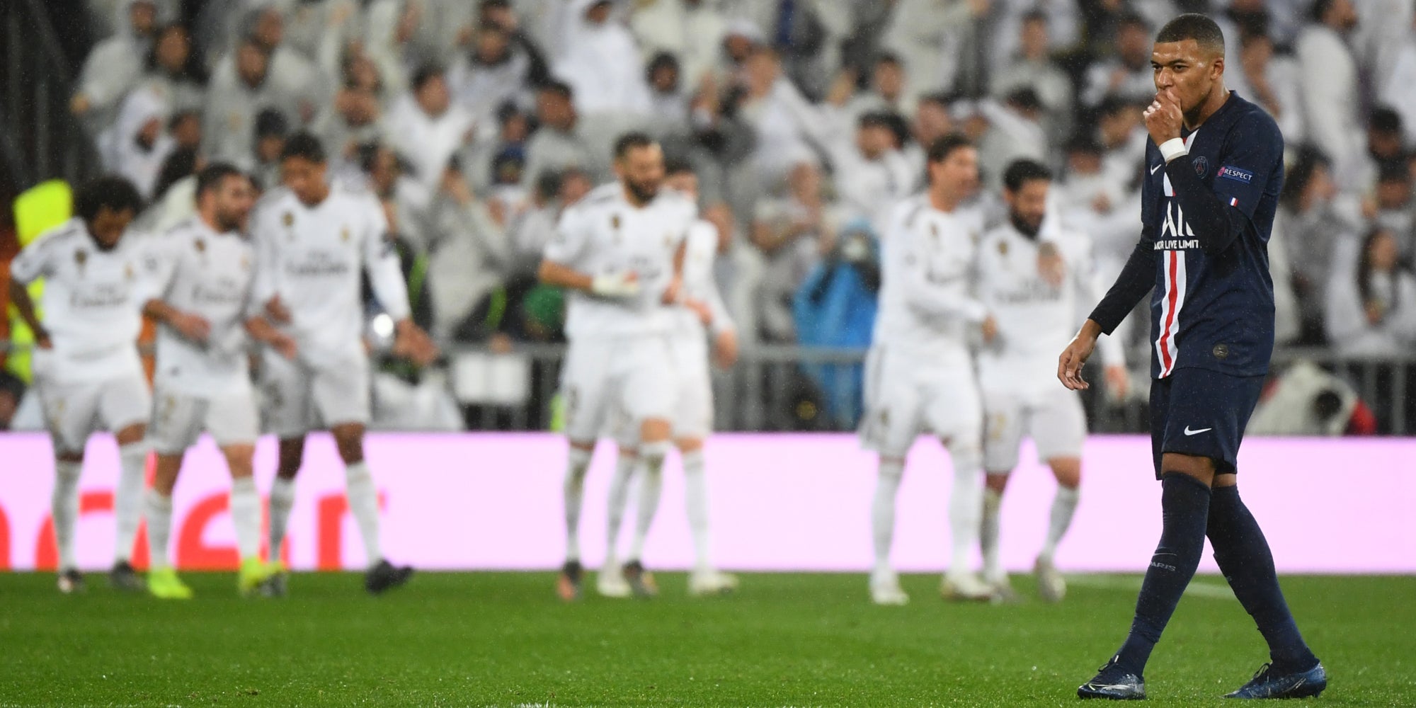 Kylian Mbappé sur la pelouse du Santiago Bernabeu lors de Real Madrid-PSG, le 26 novembre 2019