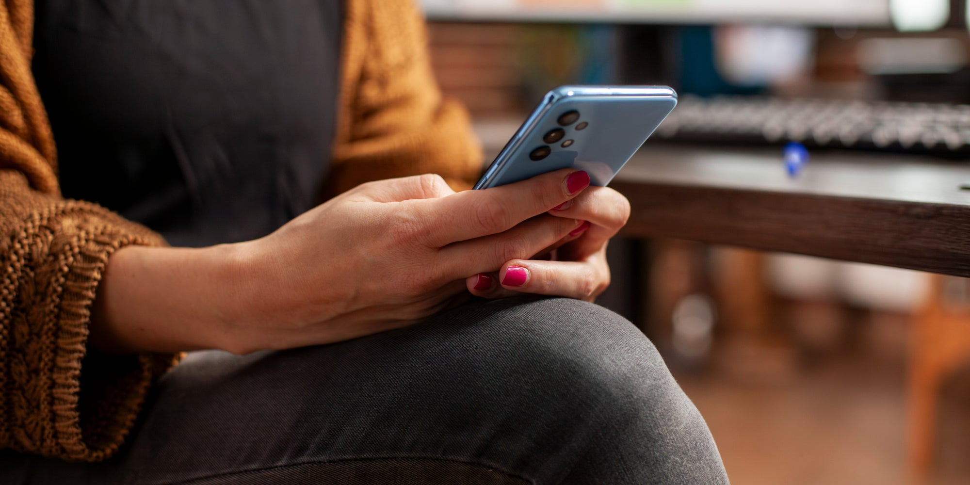 Voici pourquoi il faut absolument éteindre son smartphone plutôt que le redémarrer.