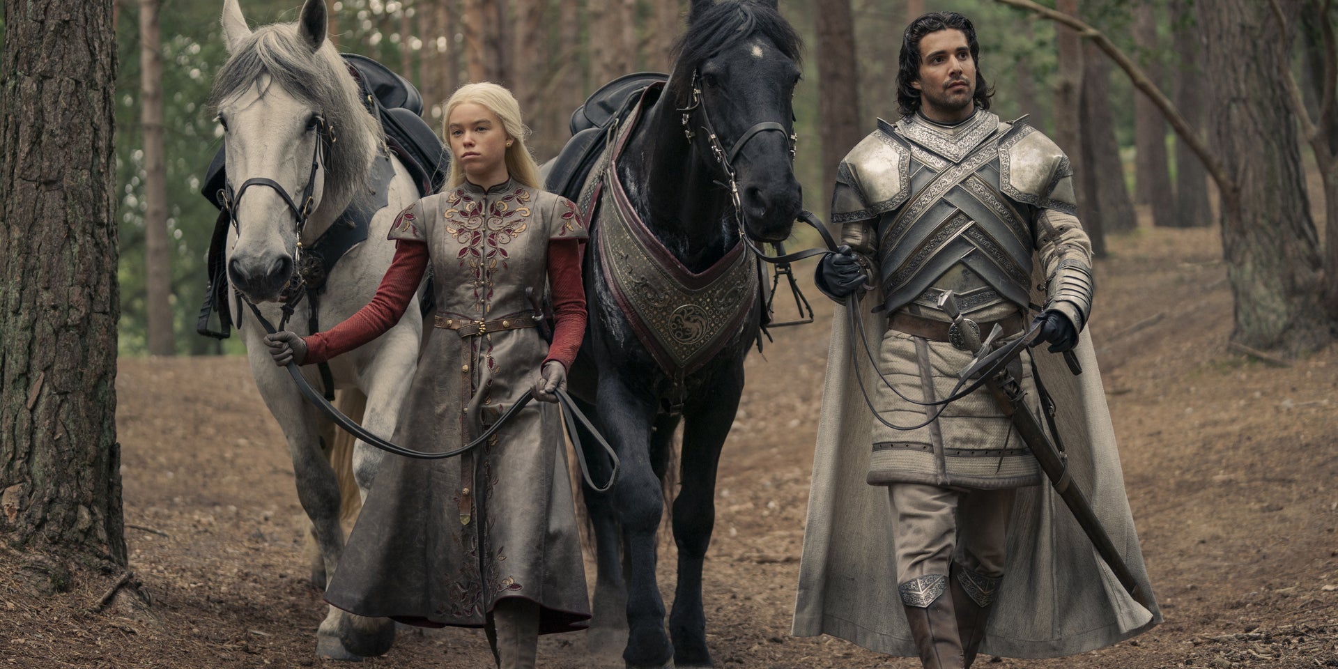Milly Alcock et Fabien Frankel incarnent Rhaenyra Tagaryen et Ser Criston Cole dans House of the Dragon