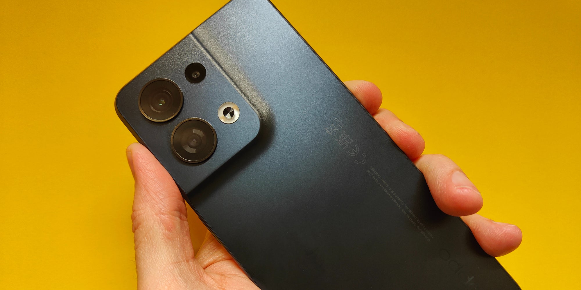 Découvrez notre test et avis sur l'OPPO Reno8, le nouveau modèle milieu de gamme de la firme chinoise