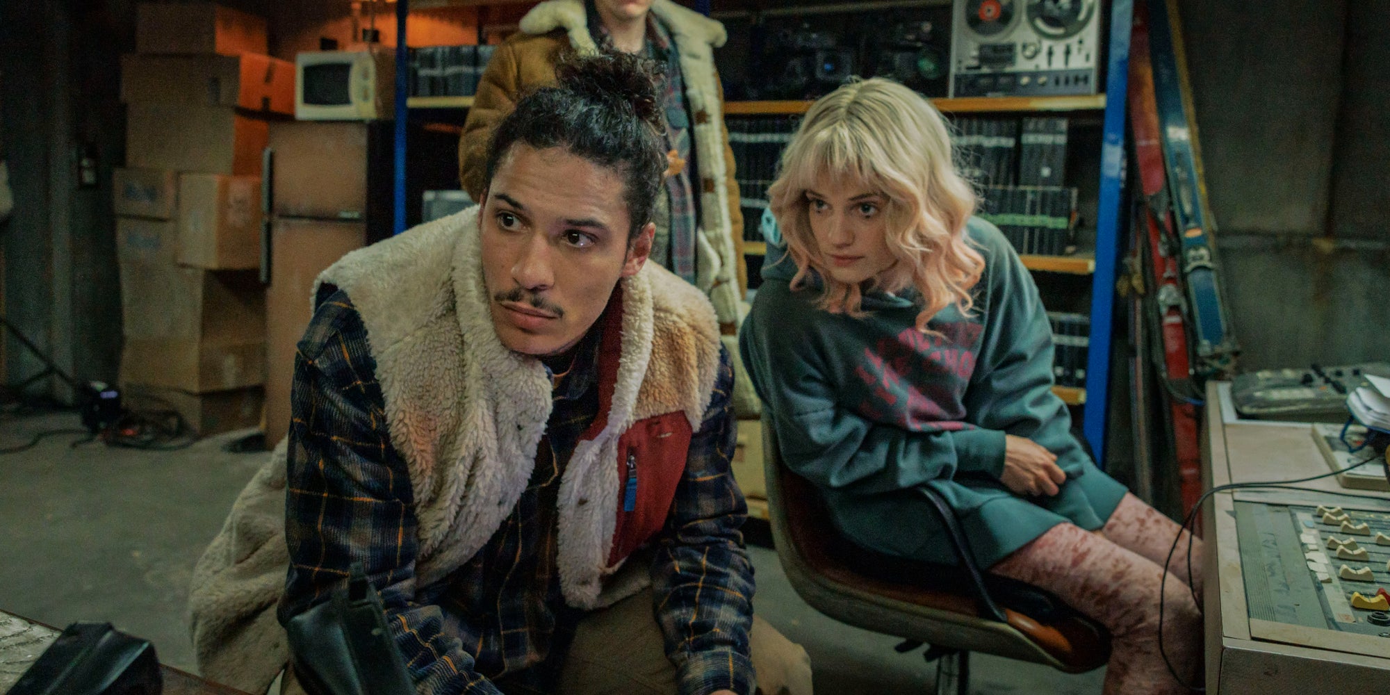 Hatik et Noémie Schmidt dans la série ''Anthracite'', à voir dès maintenant sur Netflix.