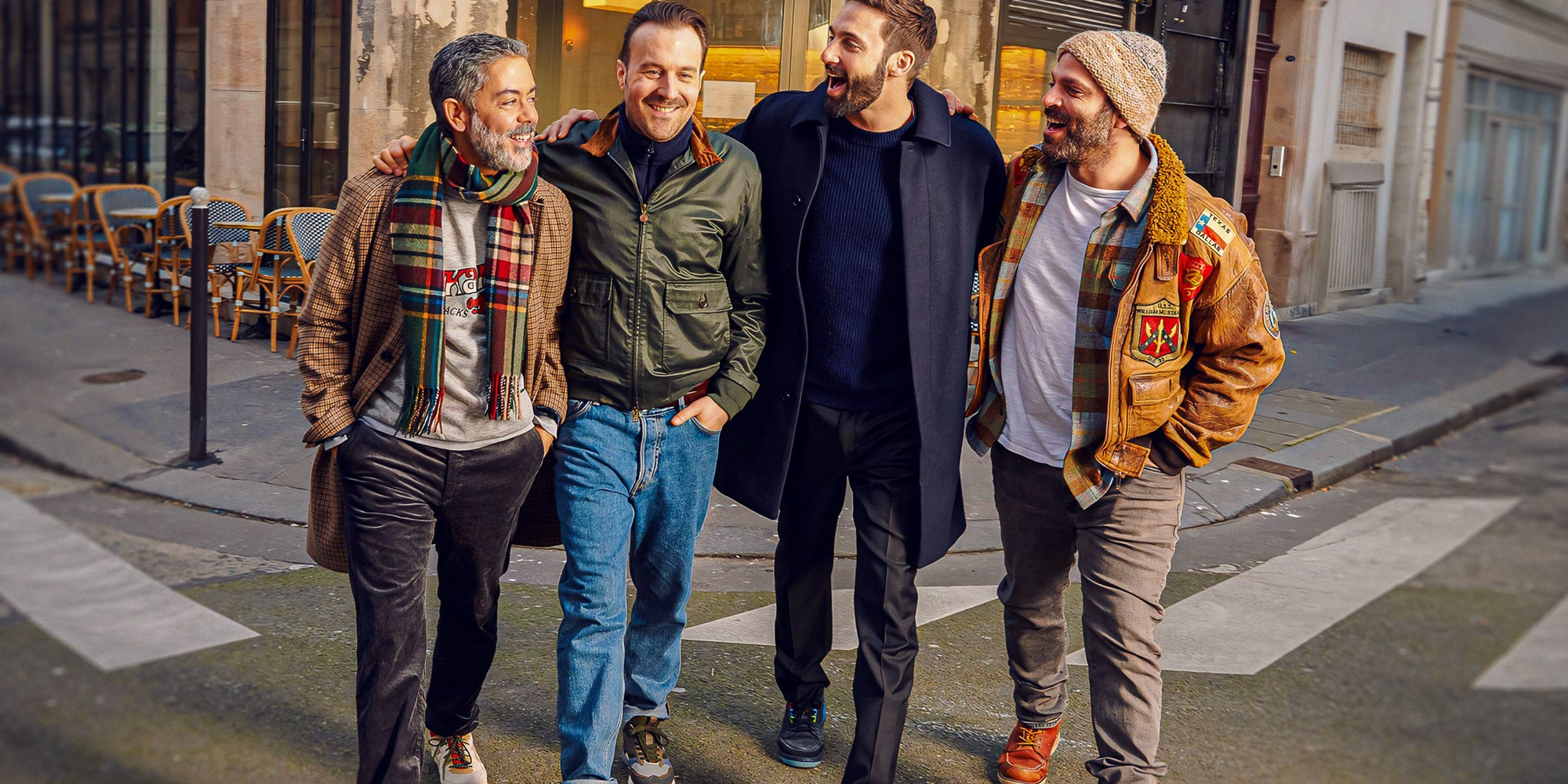 Découvrez "Super Mâles" la nouvelle série romantique avec Manu Payet et Guillaume Labbé sur Netflix. 