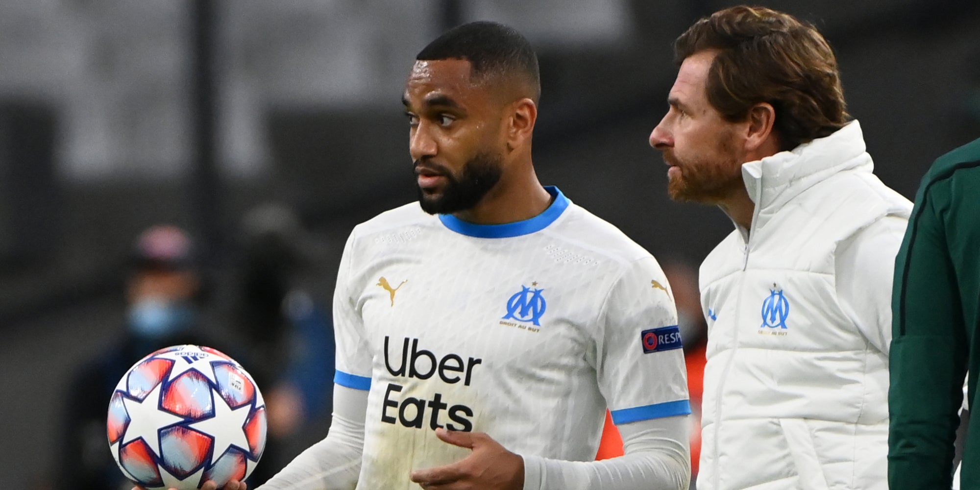 Amavi et son entraîneur Villas-Boas lors de Marseille-Manchester City, le 27 octobre au stade Vélodrome. 