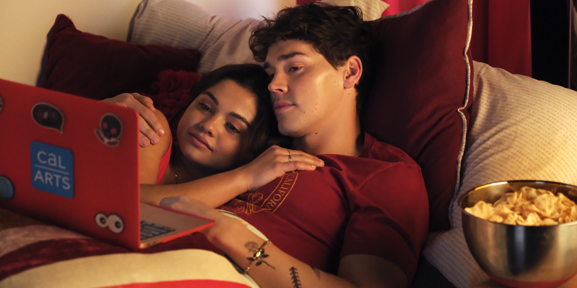 Siena Agudong et Noah Beck sont de retour dans "Closer 2 : L'un contre l'autre" sur Prime Video. 