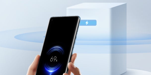 Xiaomi Mi Air Charge permet de recharger son smartphone à plusieurs mètres de distance
