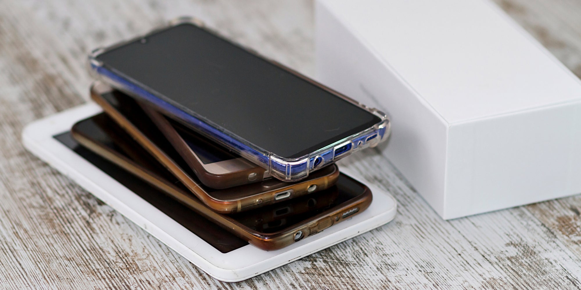 L'achat d'un nouveau smartphone se fait généralement avant que l'ancien ne devienne obsolète.