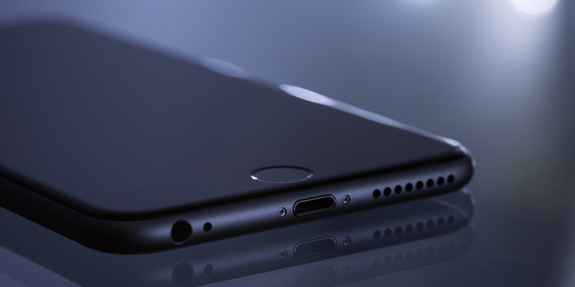 Apple ne devrait pas fournir d'écouteurs et de chargeur avec son prochain iPhone 12