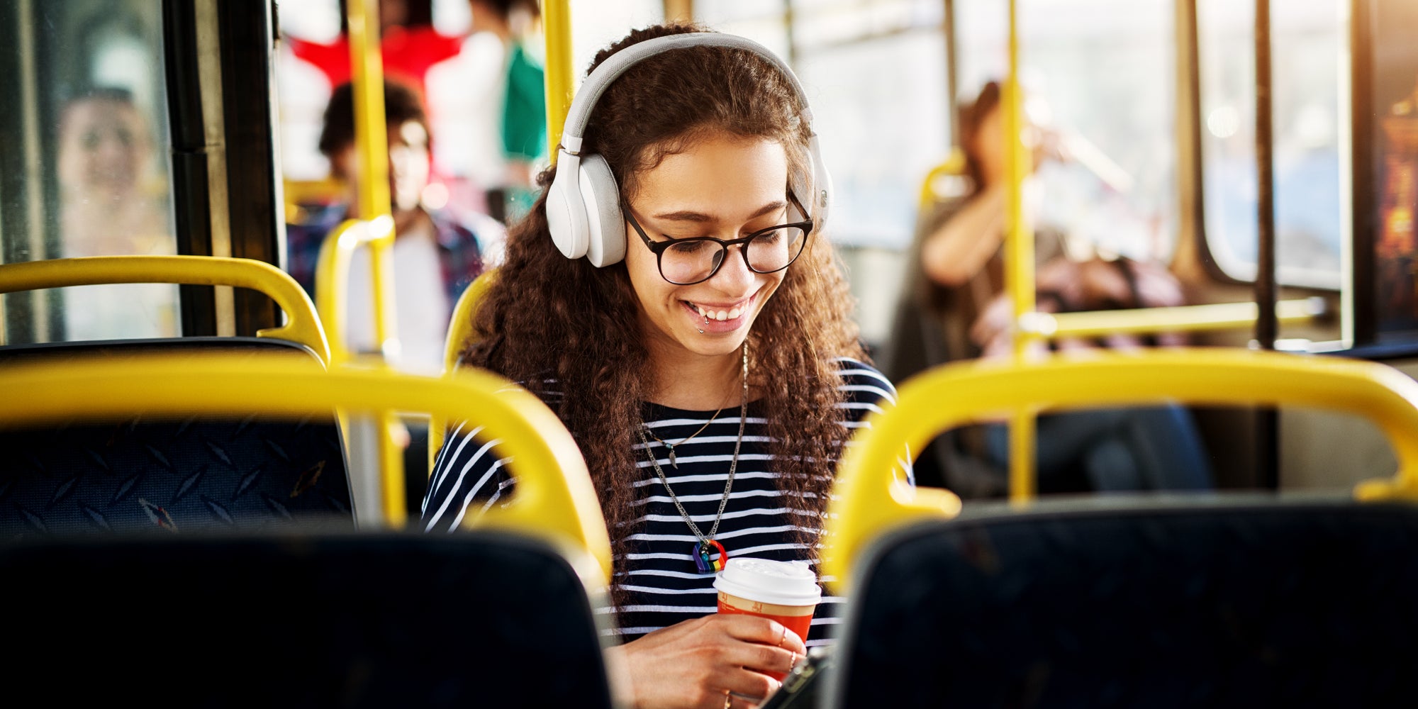 (Bien) profiter de sa série dans les transports, c'est possible !