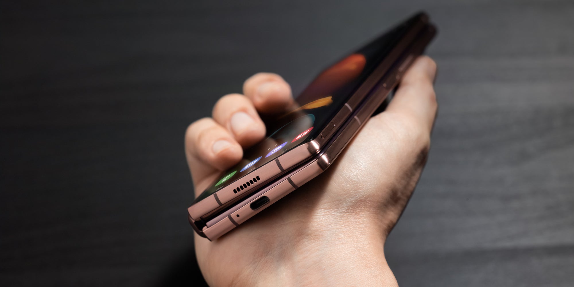 Le Samsung Galaxy Z Fold 2 a un point commun avec les aspirateurs de la marque