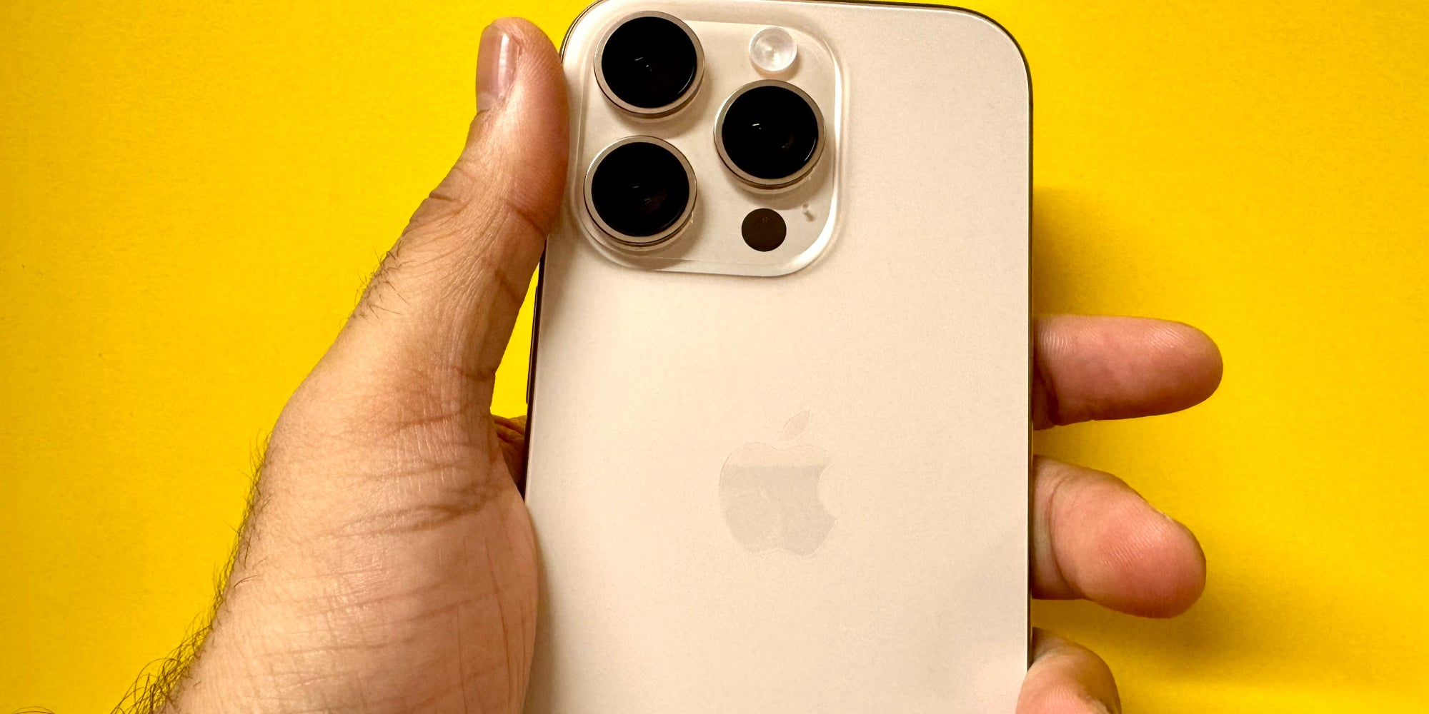 Profitez du Shopping d'hiver pour bénéficier d'une remise sur l'iPhone 16 Pro.