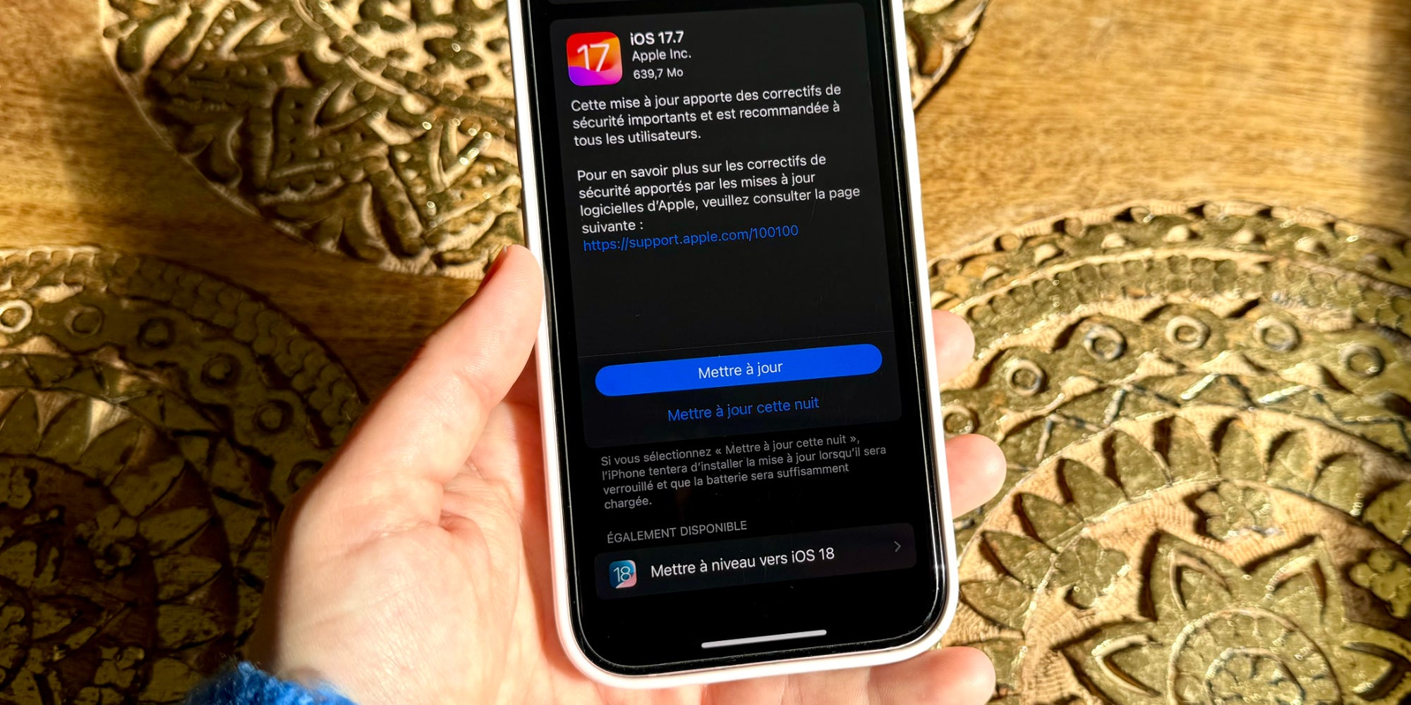 La mise à jour iOS 17.7 se présente en amont d'iOS 18