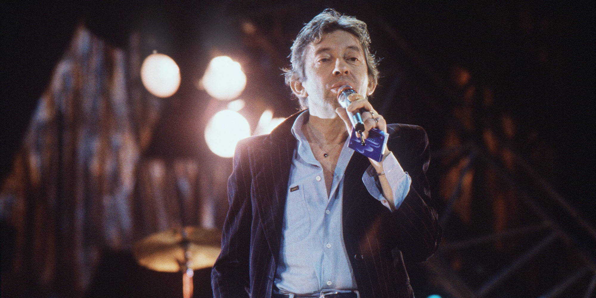 Serge Gainsbourg lors du concert pour le premier anniversaire de Canal+, le 4 novembre 1985 à Paris