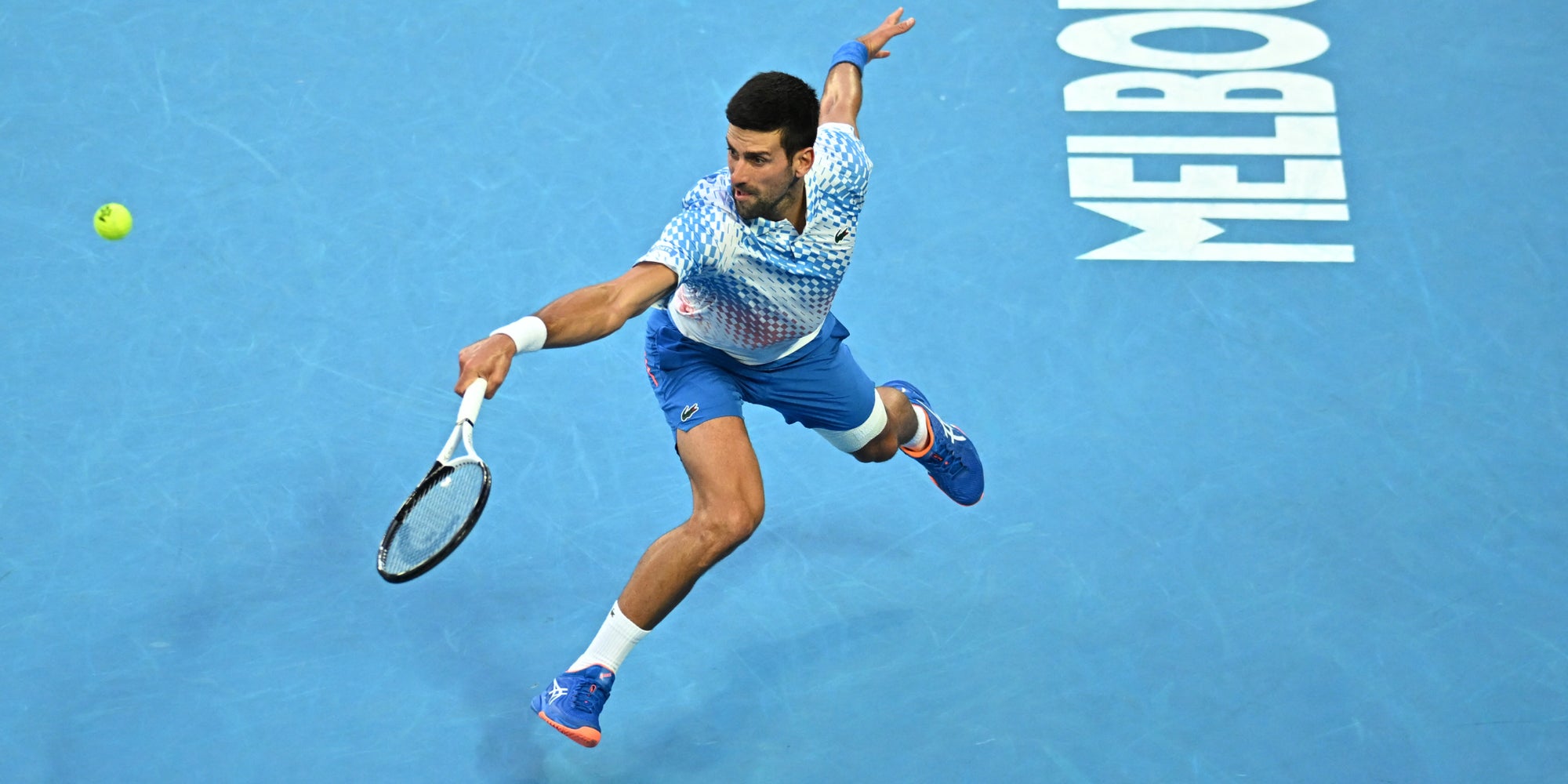 Novak Djokovic lors du quart de finale d'Open d'Australie face à Andrey Rublev, à Melbourne, le 25 janvier 2023.