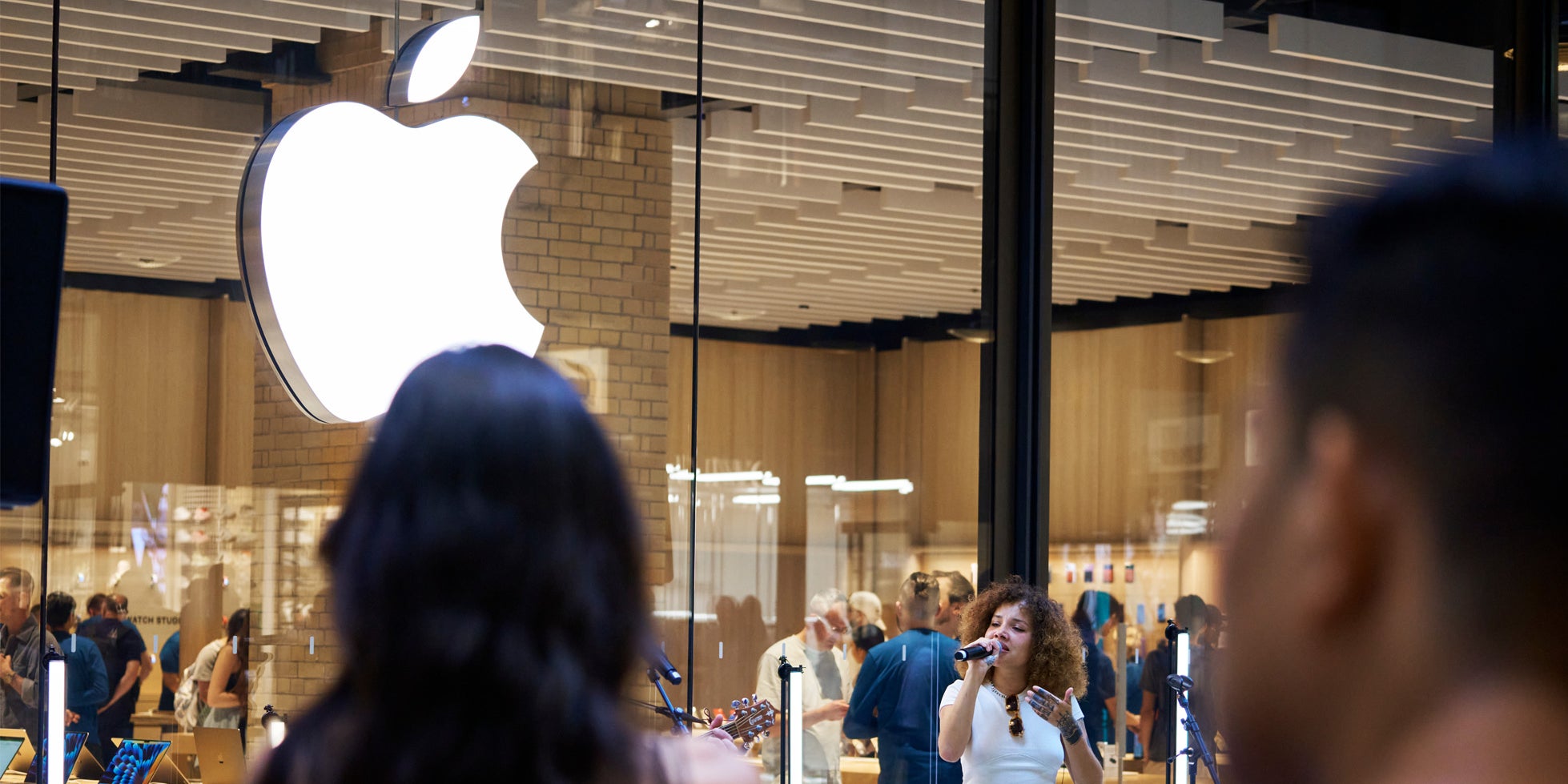 L'ouverture de l'Apple Store de Battersea (Londres), durant l'été 2023.