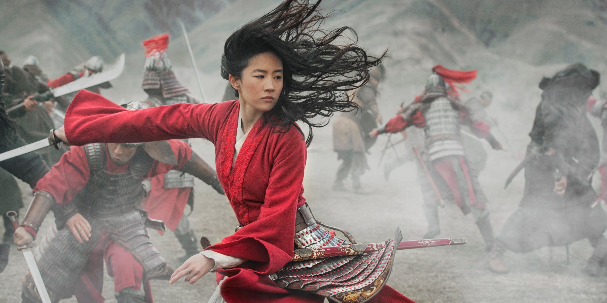 Liu Yifei dans la peau de la célèbre héroïne pour le remake en live-action de "Mulan", disponible sur Disney+.
