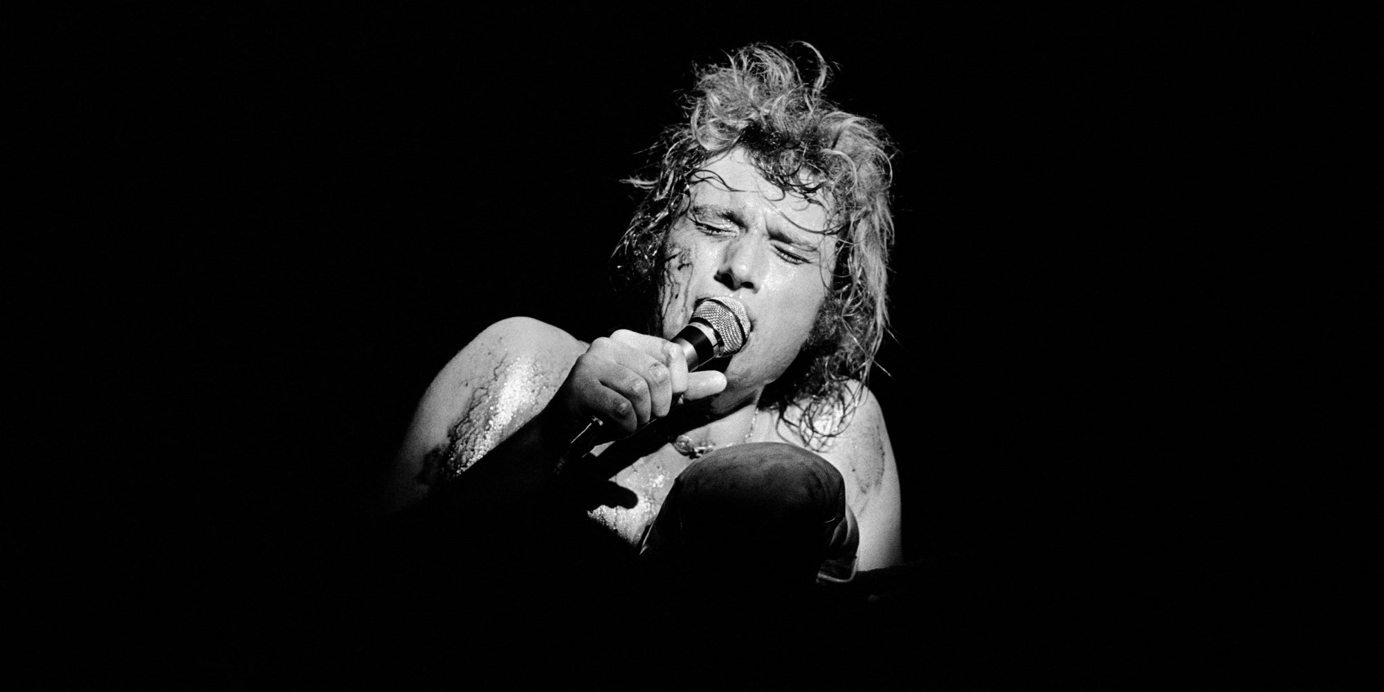 Johnny Hallyday lors d'un concert au Palais des Sports, à Paris, le 29 avril 1969.