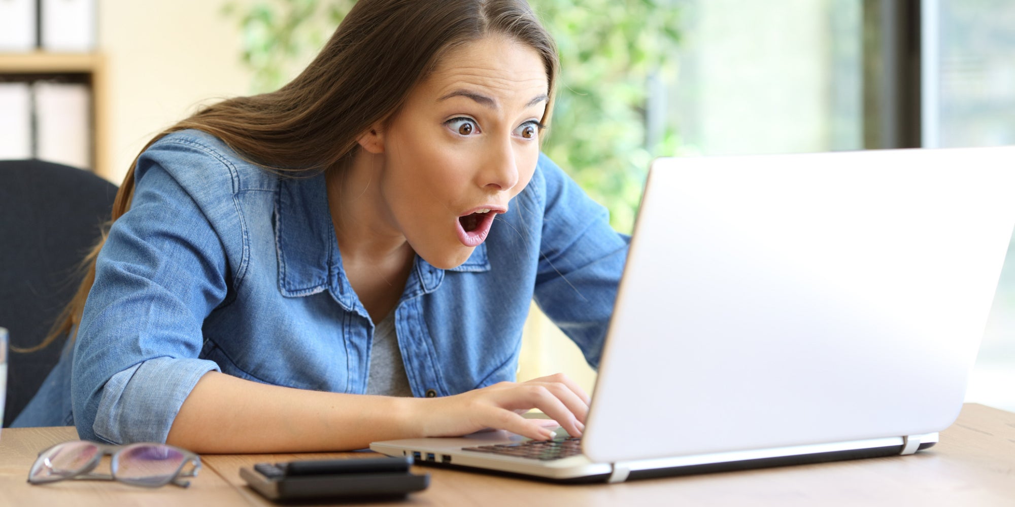 Vous n'en reviendrez pas de tous les avantages proposés dans l'offre SFR Fibre Premium.