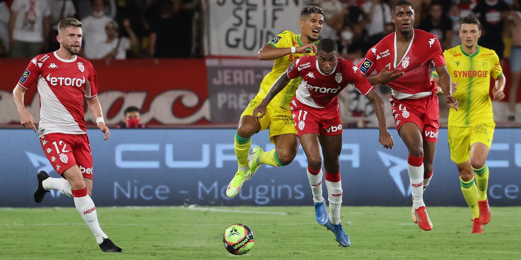 Les joueurs de l'AS Monaco contre Nantes lors de la 1ère journée de Ligue 1 2021-22, le 6 août 2021 au stade Louis II, Monaco