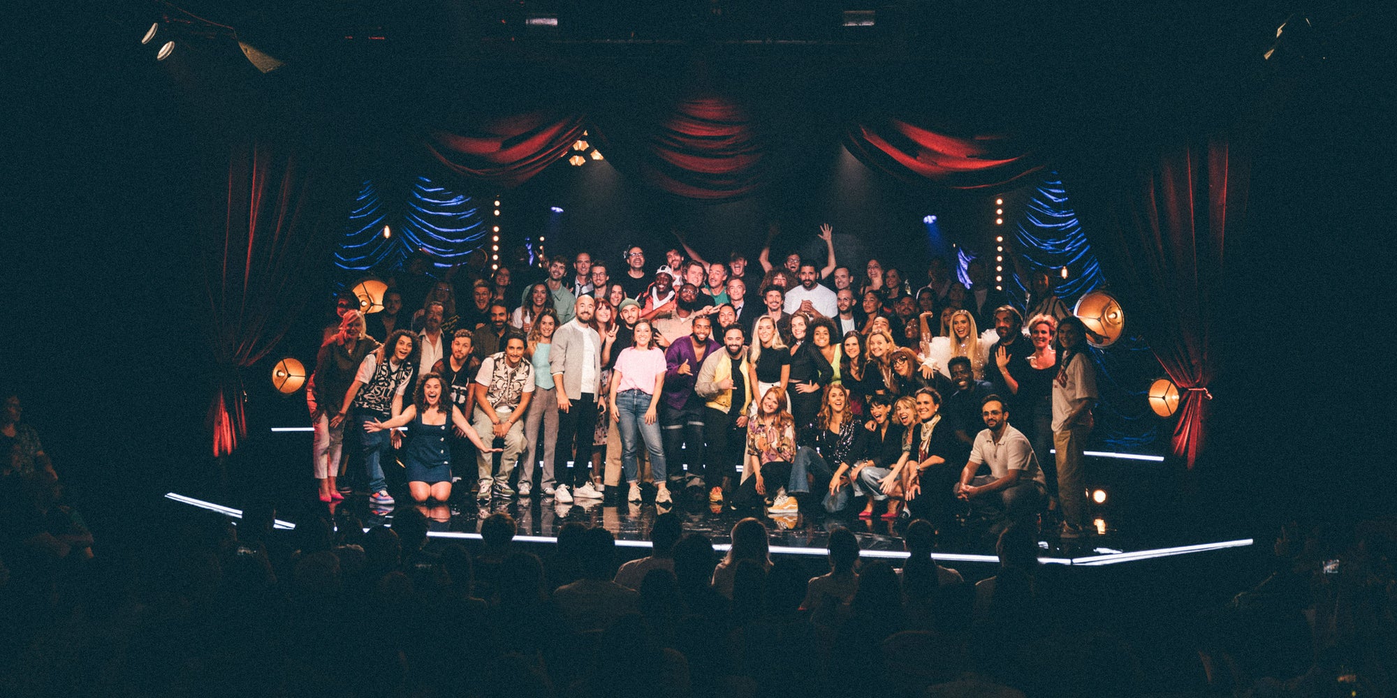 Kyan Khojandi et sa troupe dans ''SOIXANTE:9'', à voir sur Canal+.