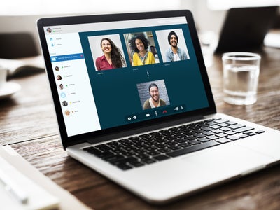 Trois applications pour garder le contact avec ses proches en vidéo