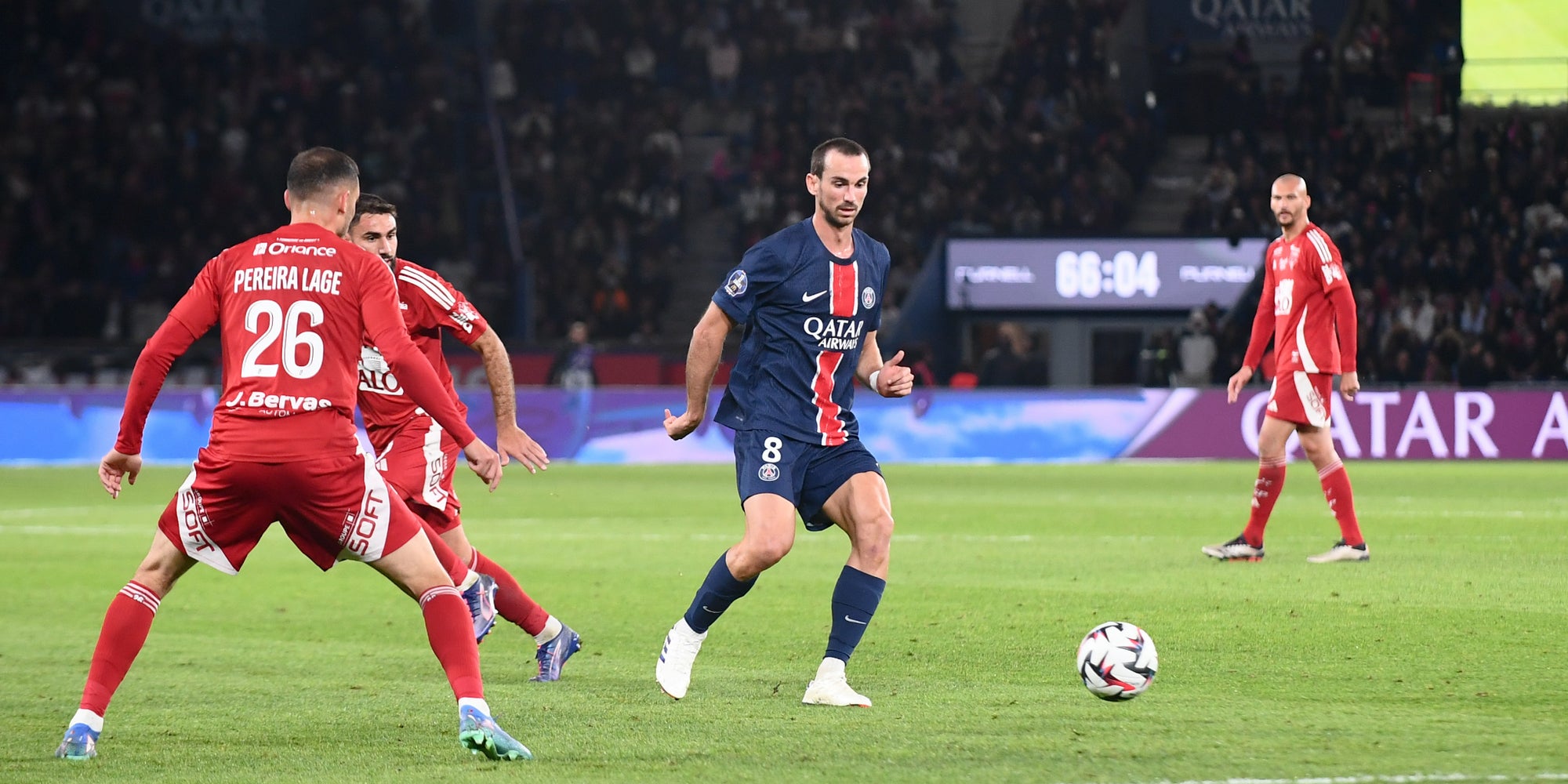 Fabián Ruiz lors du match de Ligue 1 entre le PSG et Brest, le 12 septembre 2024 au Parc des Princes (Paris).
