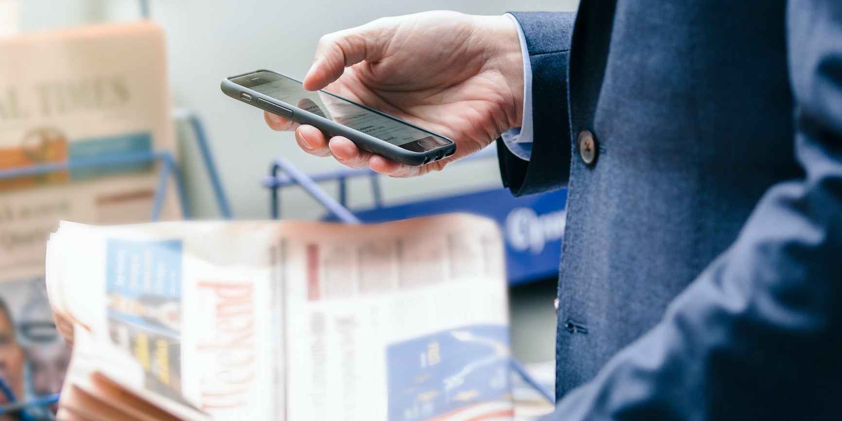 Cafeyn est l'option mobile SFR pour suivre l'actualité partout, à tout moment, sur une seule application.