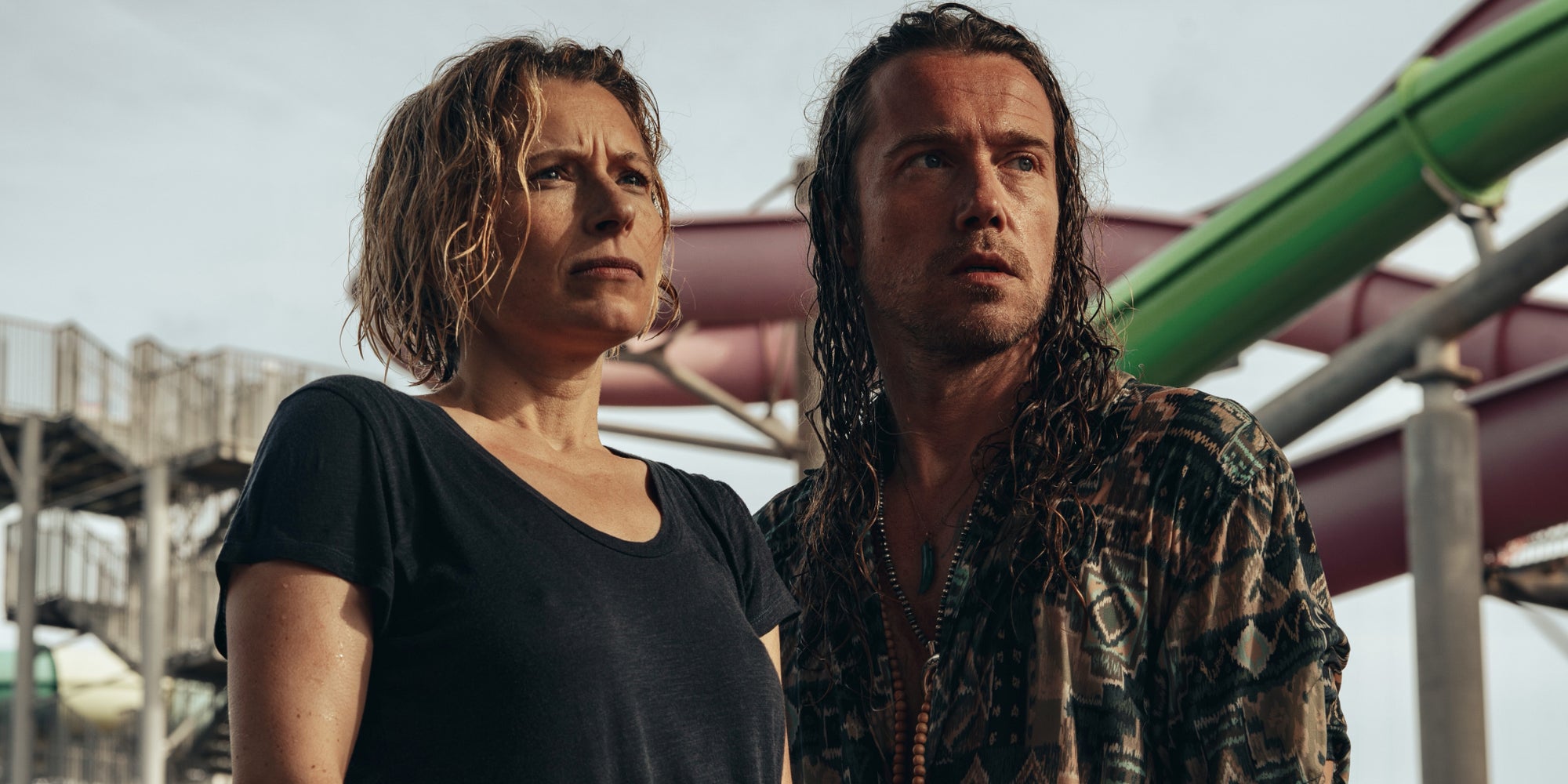 Victor Pandaloni (Julien Doré) et Lola (Ophélia Kolb) dans la saison 1 de "Panda". 