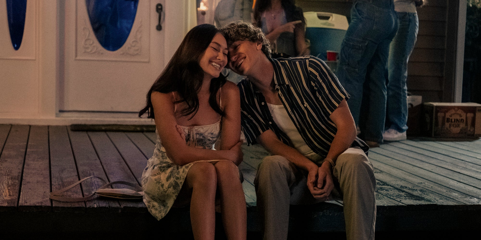 Retrouvez le couple Jeremiah-Belly (Gavin Casalegno et Lola Tung) dans la saison 3 de "L'Été où je suis devenue jolie", prochainement sur Prime Video. 
