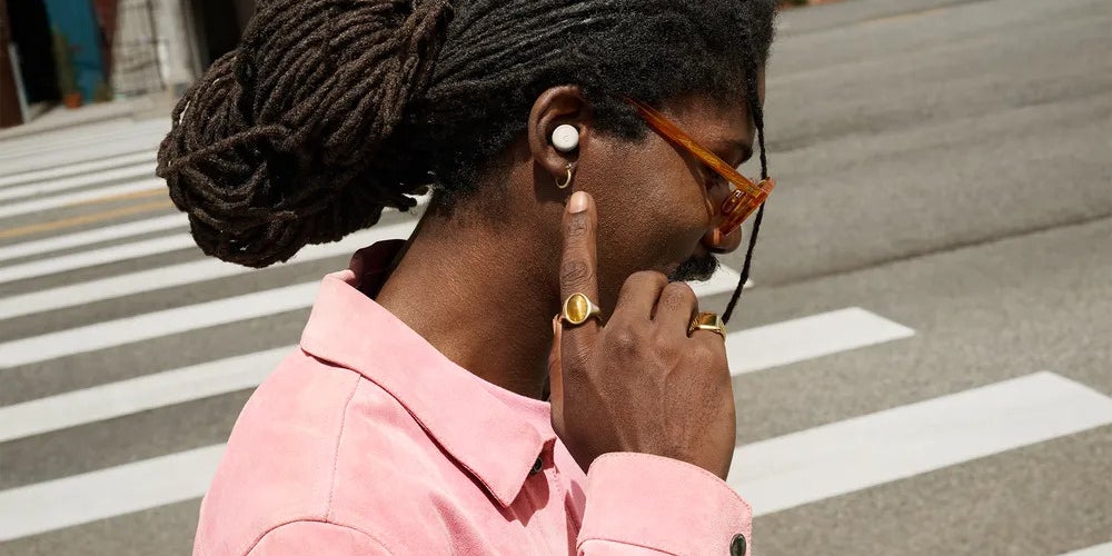 Les récents Pixel Buds Pro 2 de Google (photo) peuvent ils être une alternative aux célèbres AirPods d'Apple ?