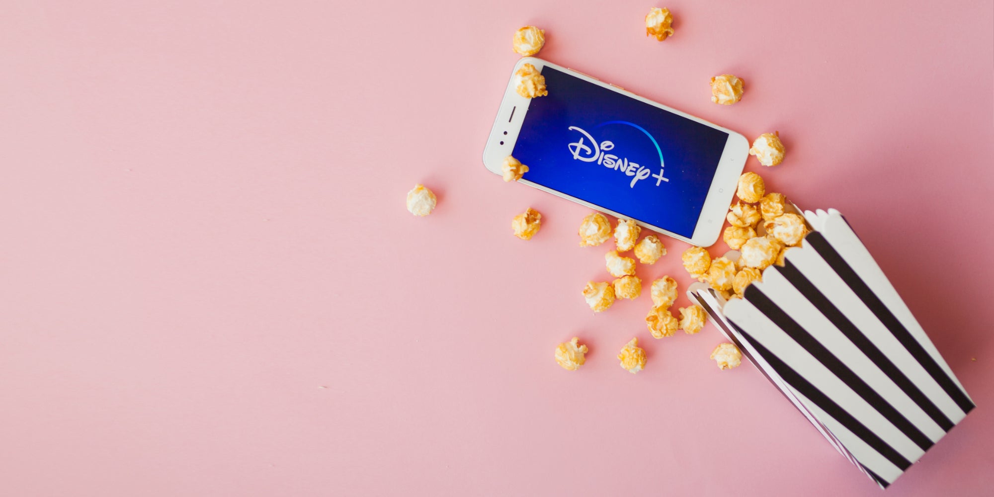 Sortez le pop-corn, de (très) nombreuses séances ciné/séries vous attendent sur Disney+ !