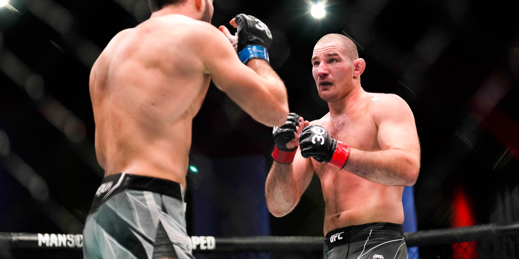 Sean Strickland lors de son combat contre Nassourdine Imavov, le 14 janvier 2023 à l’UFC Apex (Las Vegas).