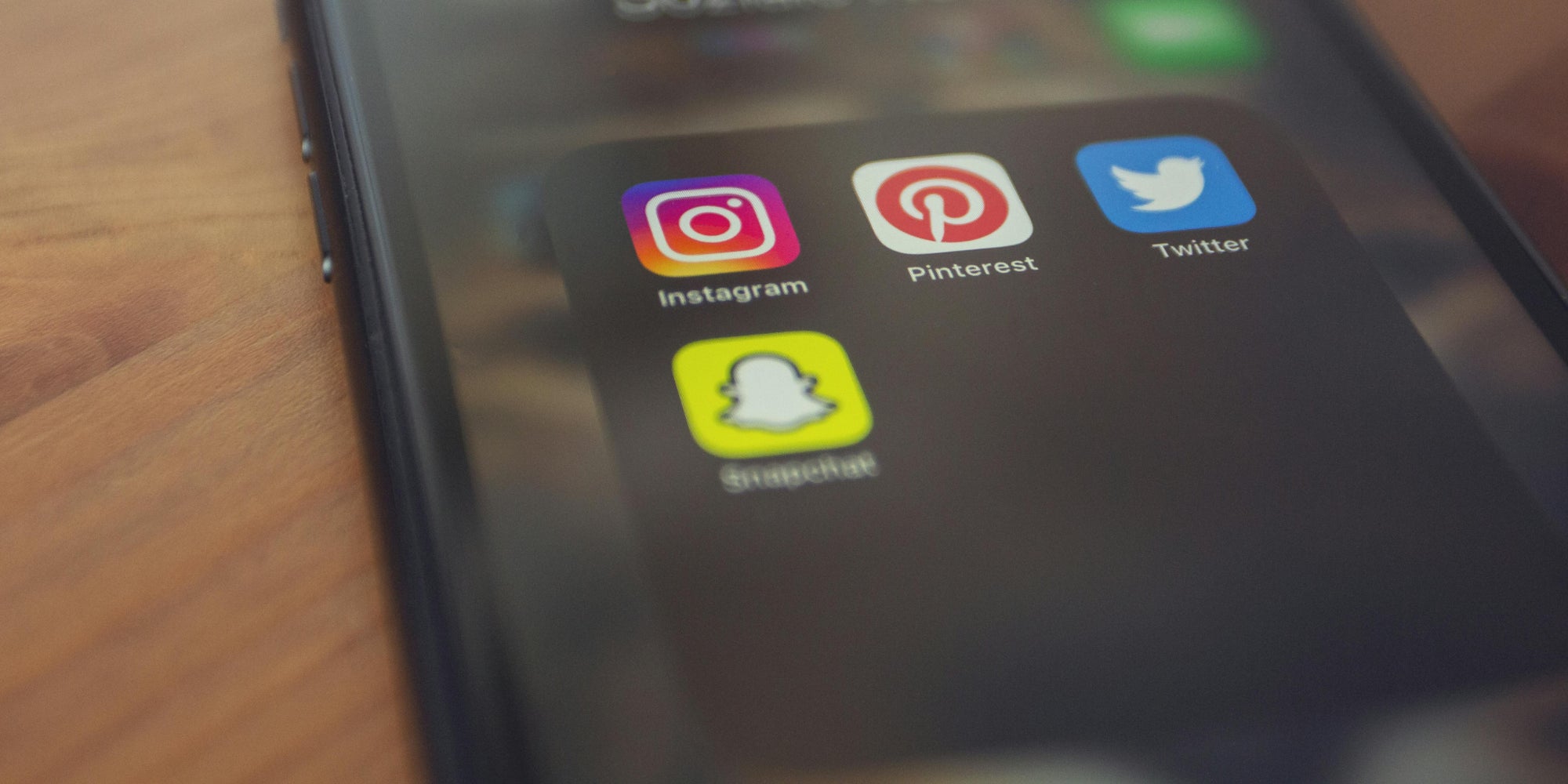 Découvrez comment stocker vos Souvenirs Snapchat sur votre smartphone. 