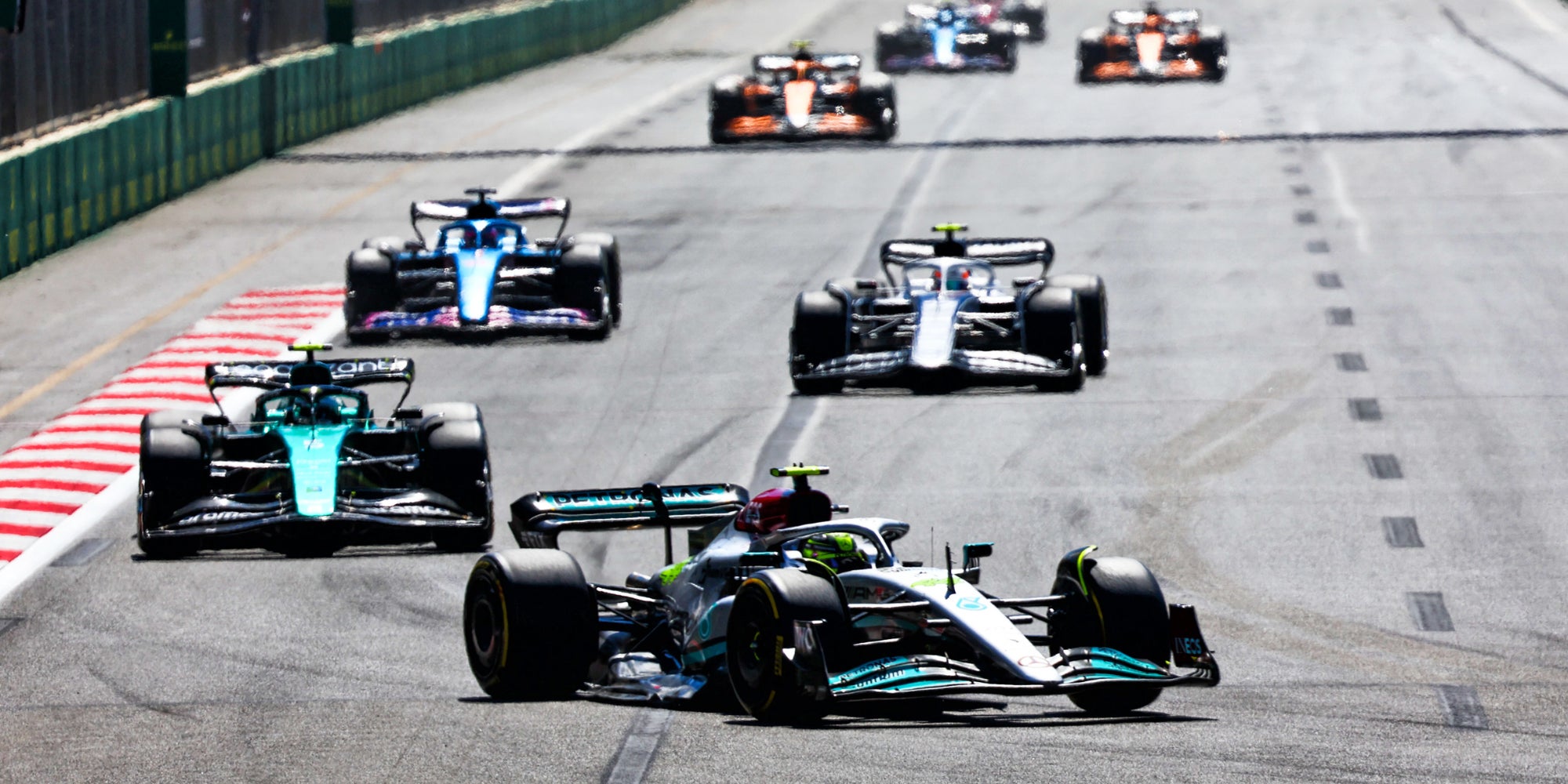 Le pilote de Mercedes Lewis Hamilton lors du Grand Prix d'Azerbaïdjan en Formule 1, à Bakou, le 12 juin 2022.