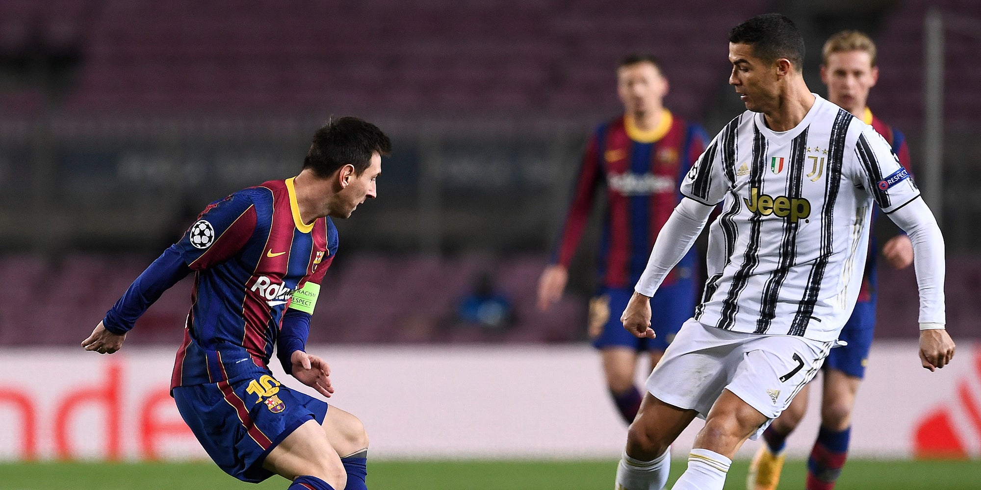 Lionel Messi face à Cristiano Ronaldo lors d'un match Barcelone - Juventus de Ligue des Champions au Camp Nou, le 8 décembre 2020.