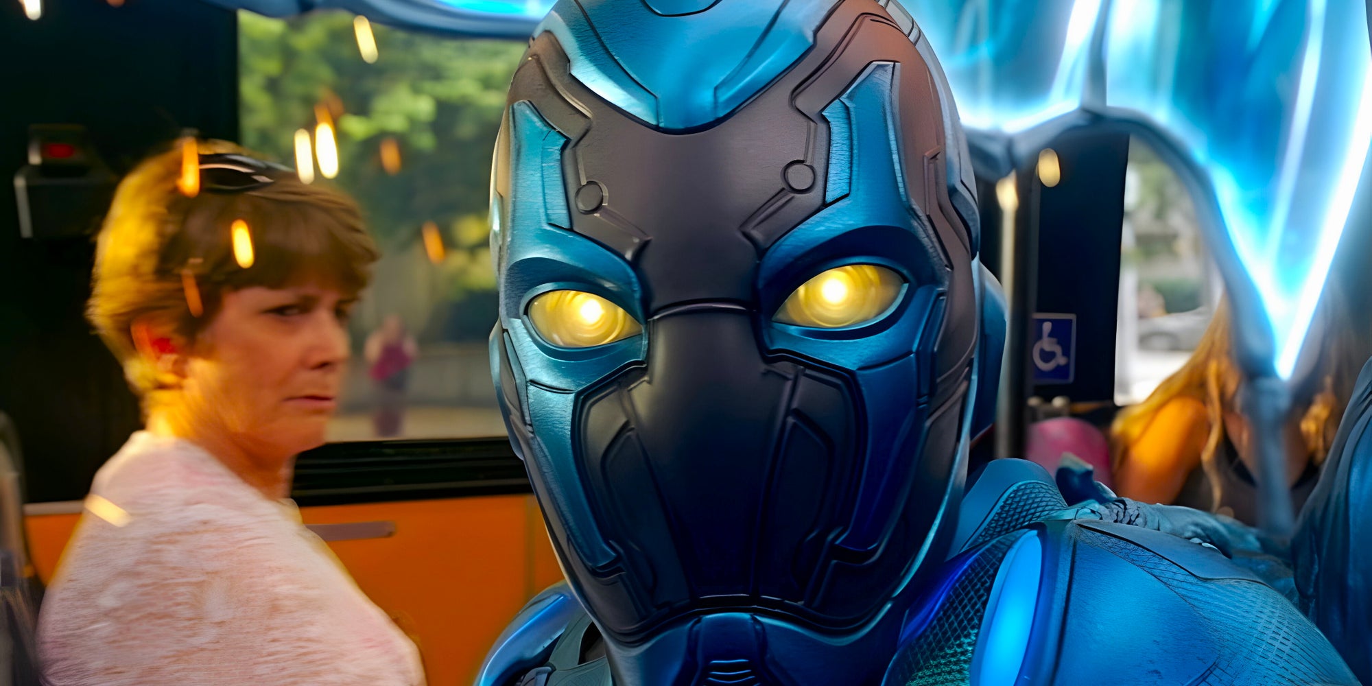Le super-héros Blue Beetle vient d'arriver en VOD chez SFR : découvrez ses origines.