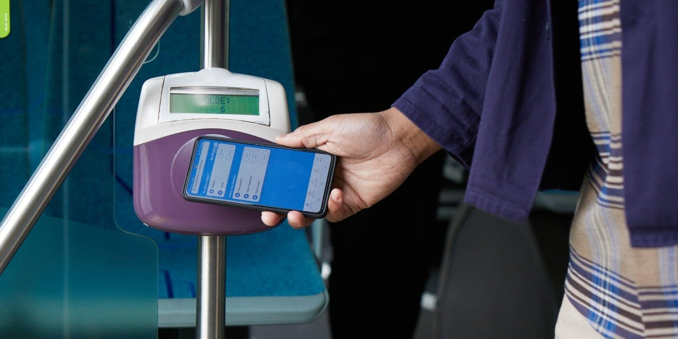 Voici les étapes pour activer le Pass Navigo Liberté+ sur votre smartphone.