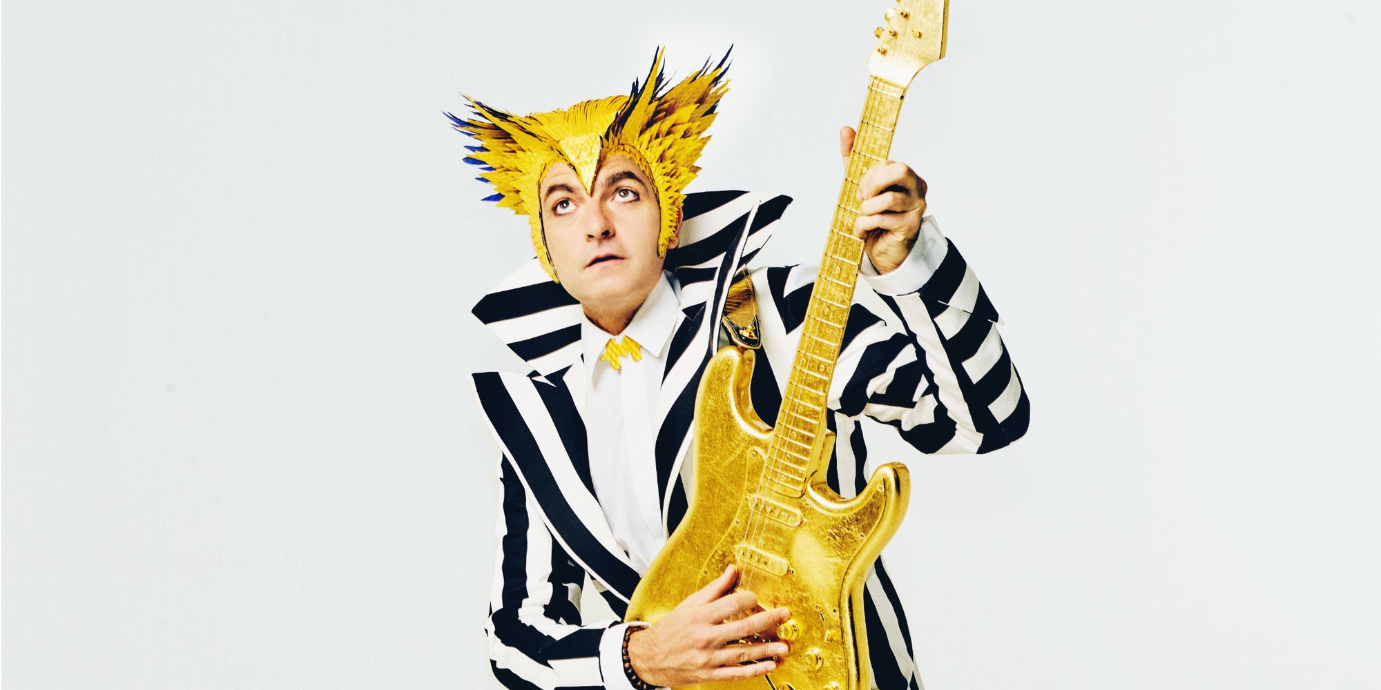 Matthieu Chedid redevient -M- sur l'album Lettre infinie, comme dans ce clip de "Thérapie".