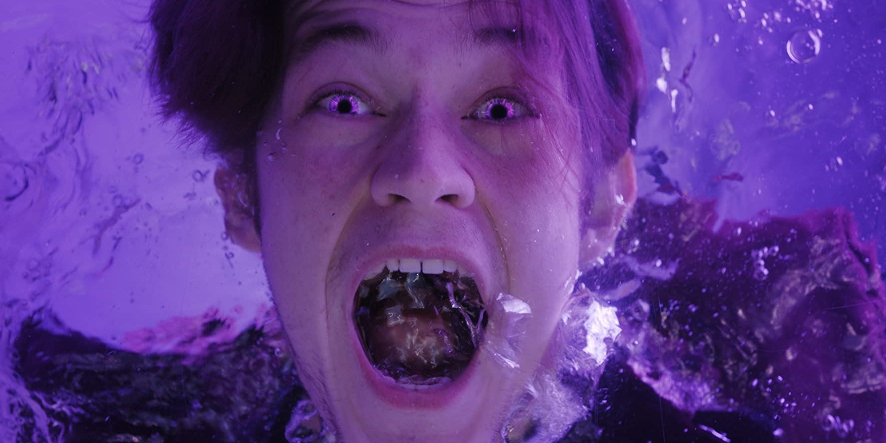 Mais que se trame-t-il donc dans Spides sur SYFY ?