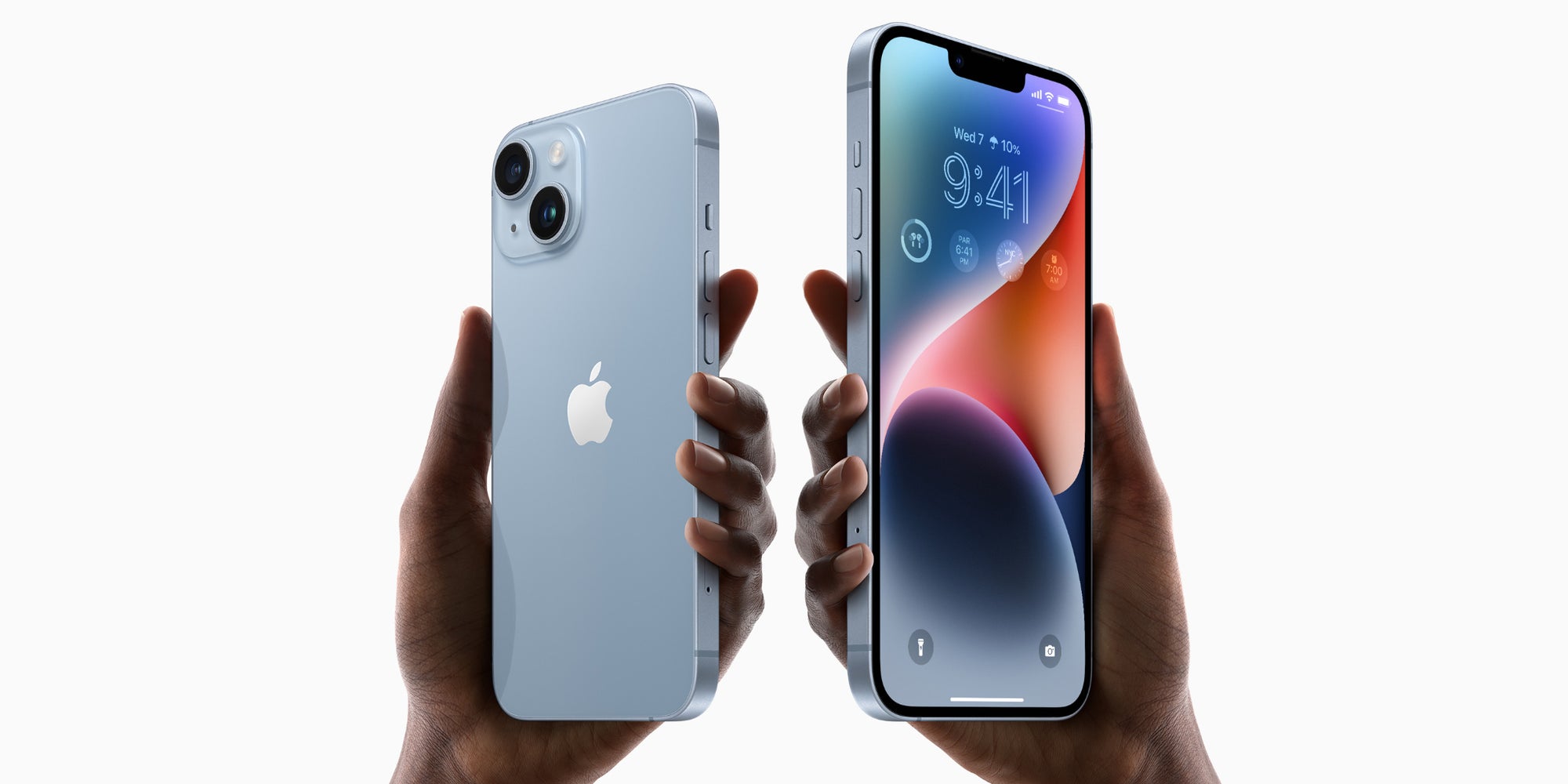 L'iPhone 14 et l'iPhone 14 Plus, dans leur nouveau coloris bleu ciel.