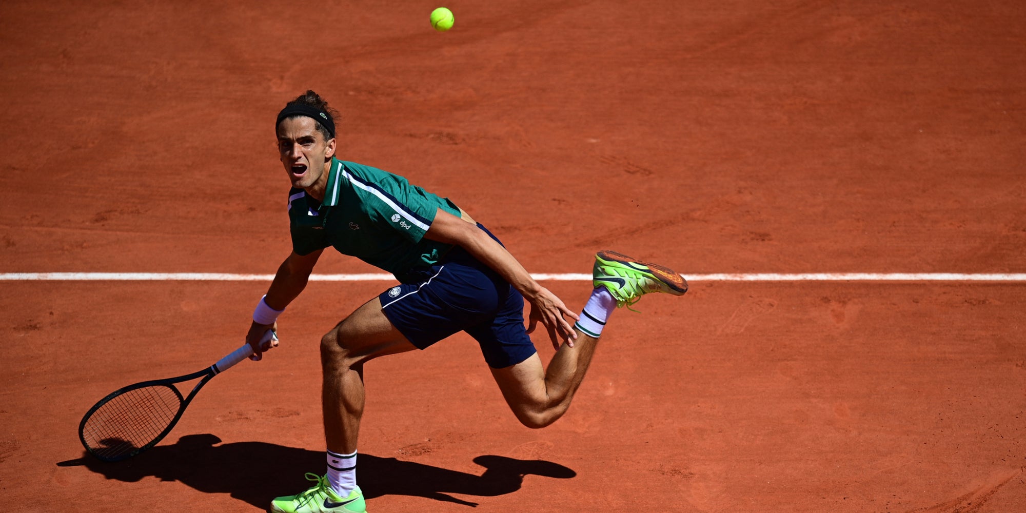 Pierre-Hugues Herbert lors de son match face à Jannick Sinner au premier tour du tournoi de Roland-Garros 2021, à Paris, le 31 mai 2021.