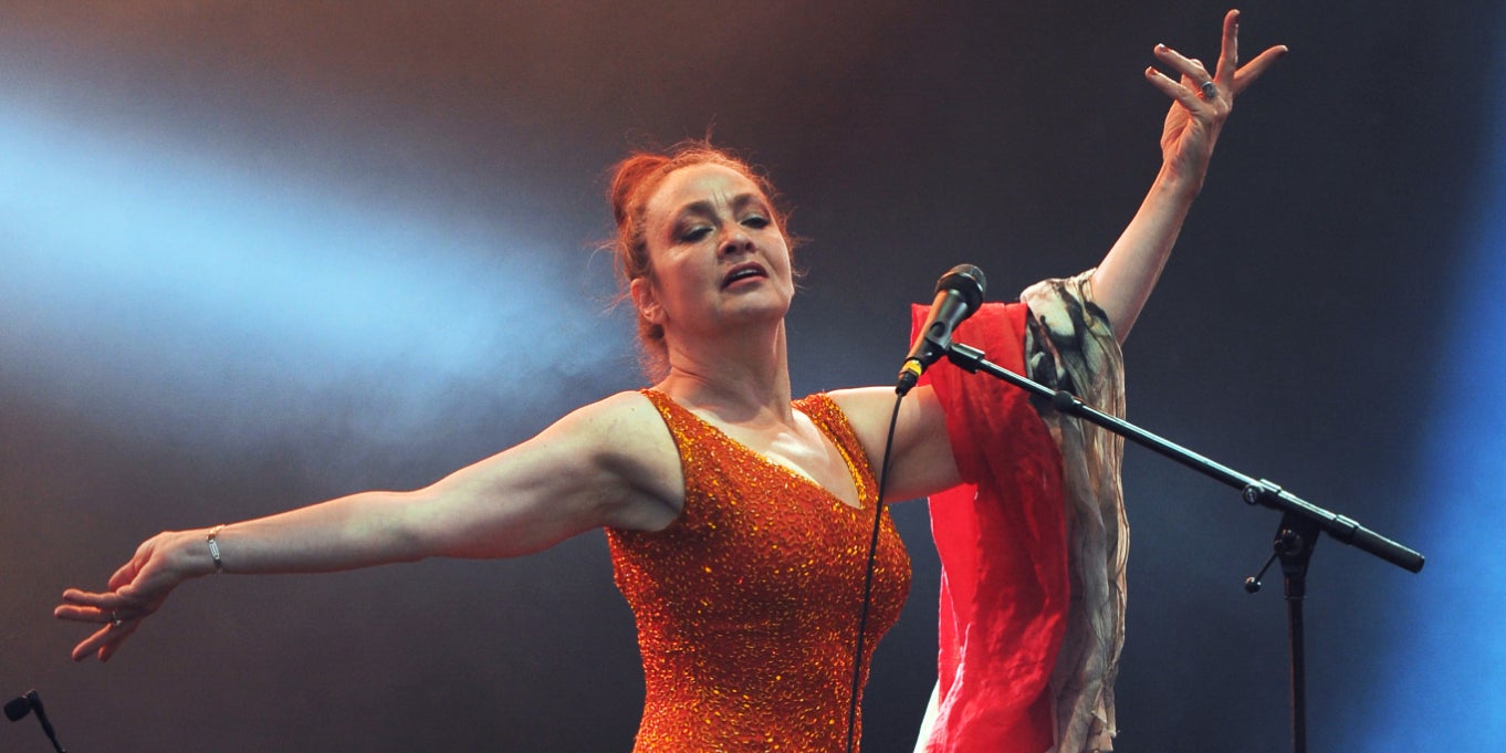 Catherine Ringer en concert aux Francofolies de La Rochelle, le 12 juillet 2014.