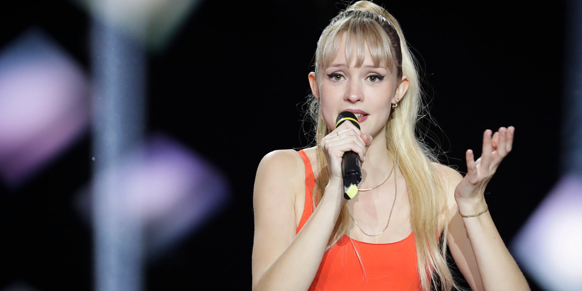 Angèle aux 34èmes Victoires de la Musique, à la Seine Musicale à Boulogne-Billancourt, le 8 février 2019.