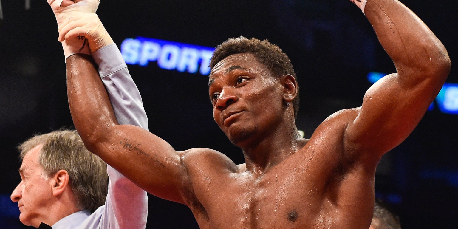 Christian M'Billi célèbre une nouvelle victoire face à Cesar Ugarte à Montréal, le 3 juin 2017