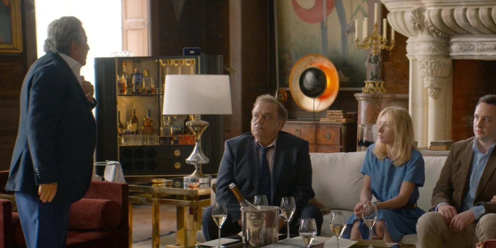 Christian Clavier, Didier Bourdon, Sylvie Testud et Julien Pestel dans "Cocorico". 