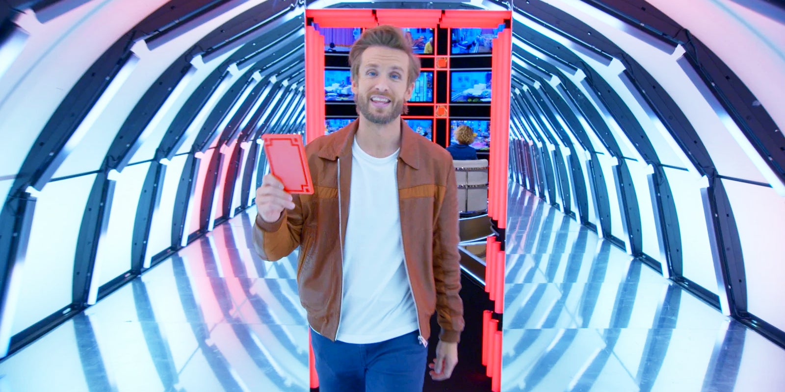 Philippe Lacheau s'apprête à distribuer des cartons rouges dans deux nouvelles saisons de LOL, qui rit sort.