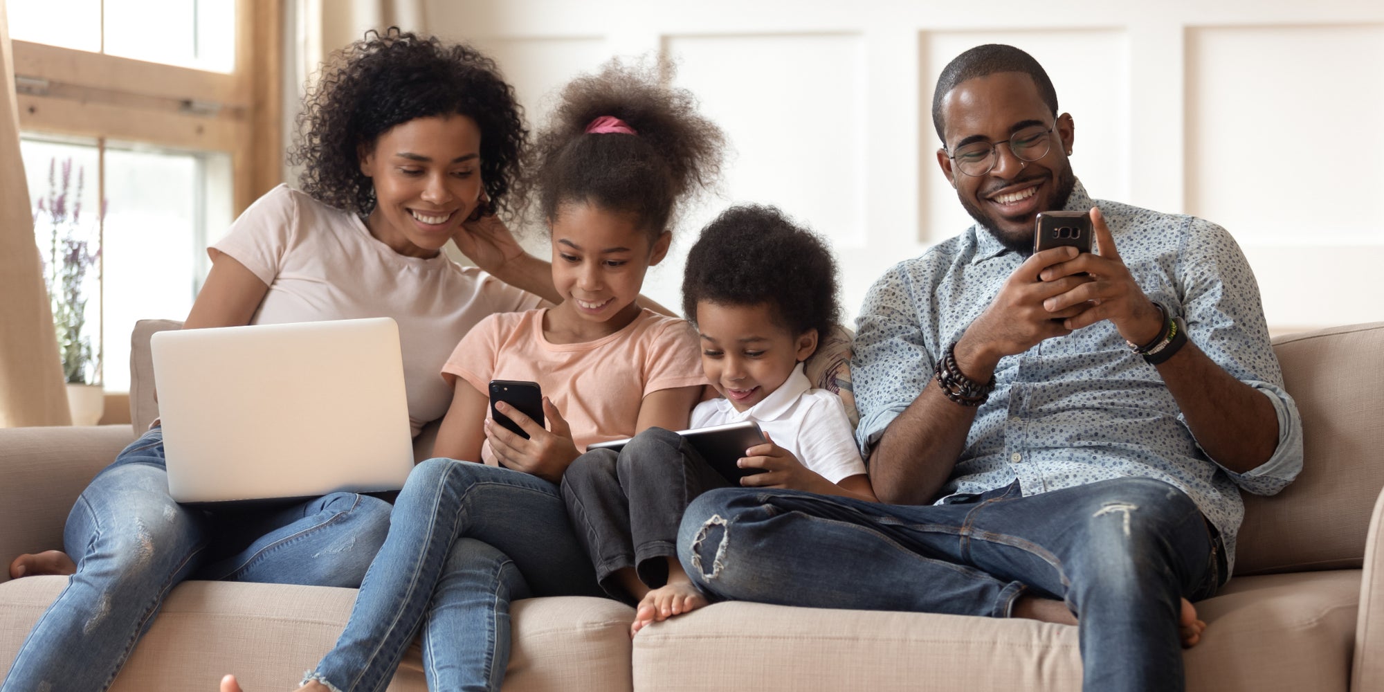 Adoptez la fibre SFR à partir de 16 euros par mois