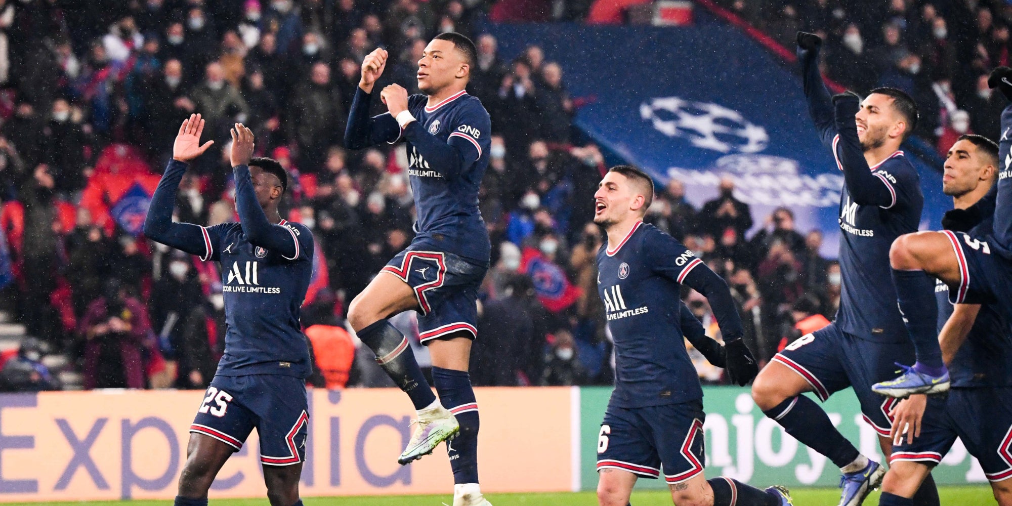 Les joueurs du Paris Saint-Germain lors d'un match de Ligue des Champions face au Real Madrid, au Parc des Princes à Paris, le 15 février 2022.