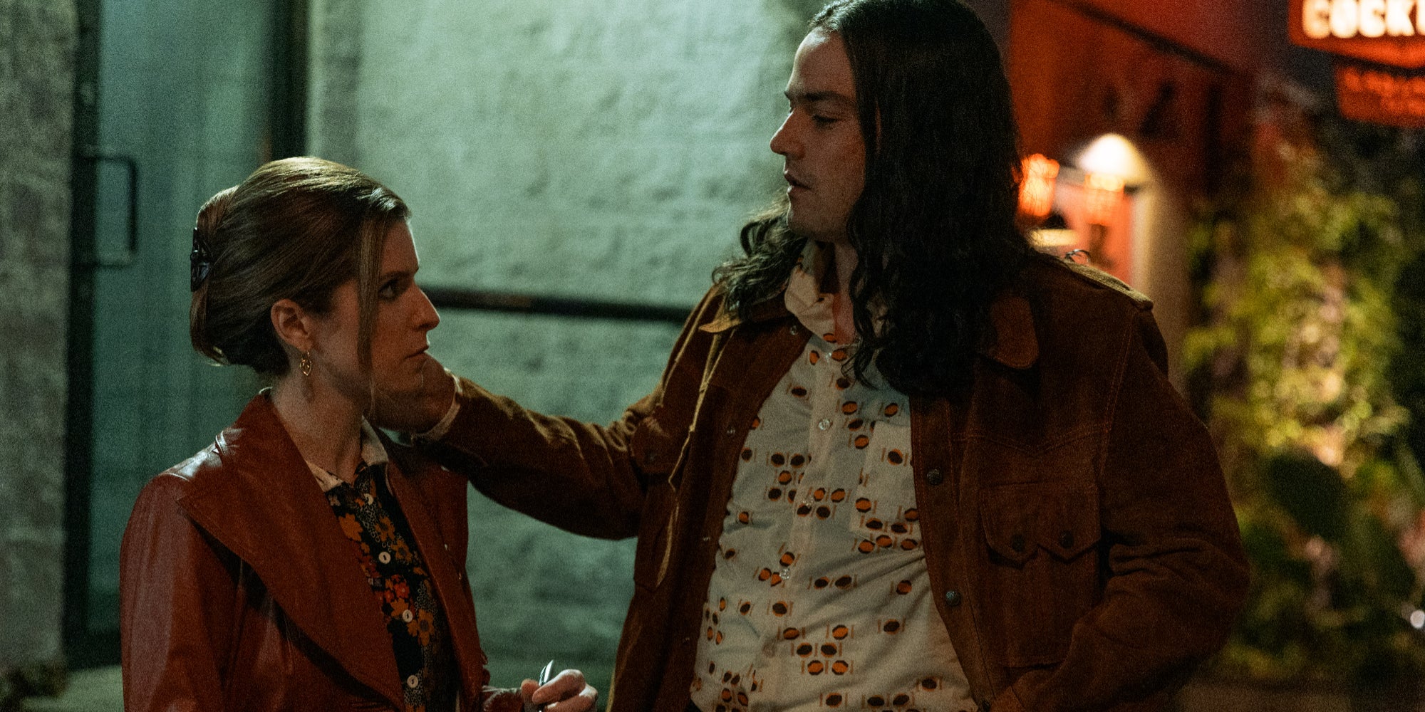 Anna Kendrick et Daniel Zovatto dans le thriller ''Une femme en jeu'', à voir sur Netflix.